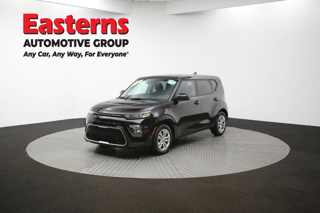 2021 Kia Soul LX Image 3 of 62