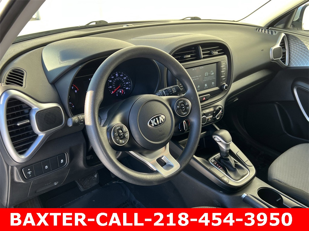 Vehicle image 15 of 28