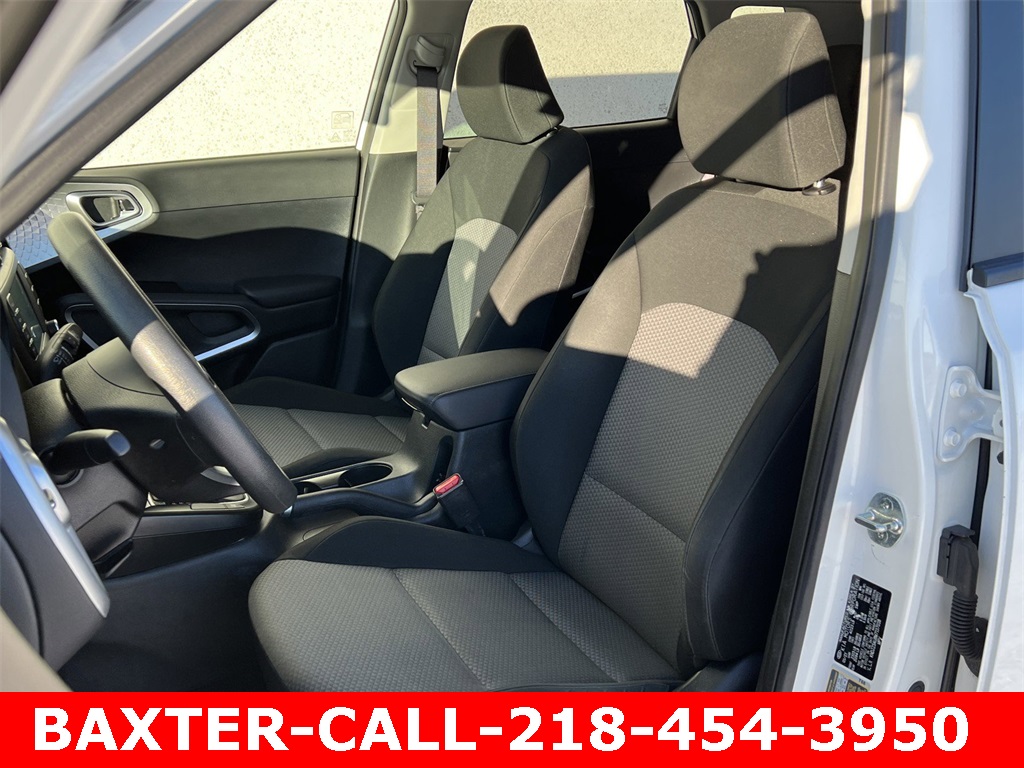 Vehicle image 12 of 28