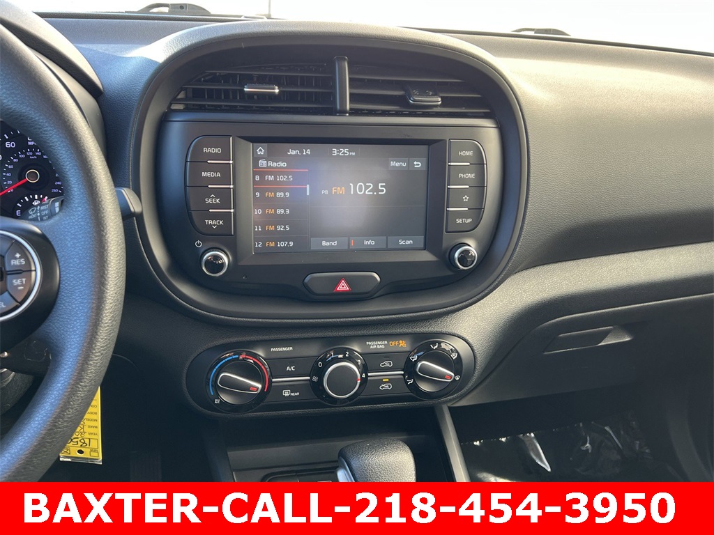 Vehicle image 24 of 28