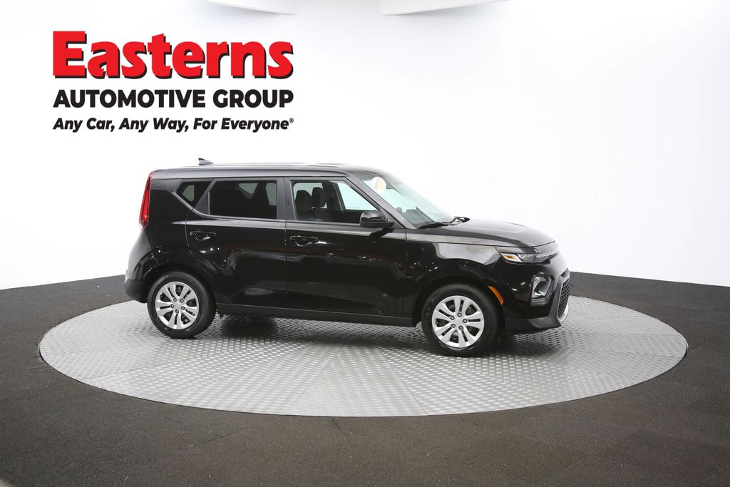 Vehicle image 12 of 60