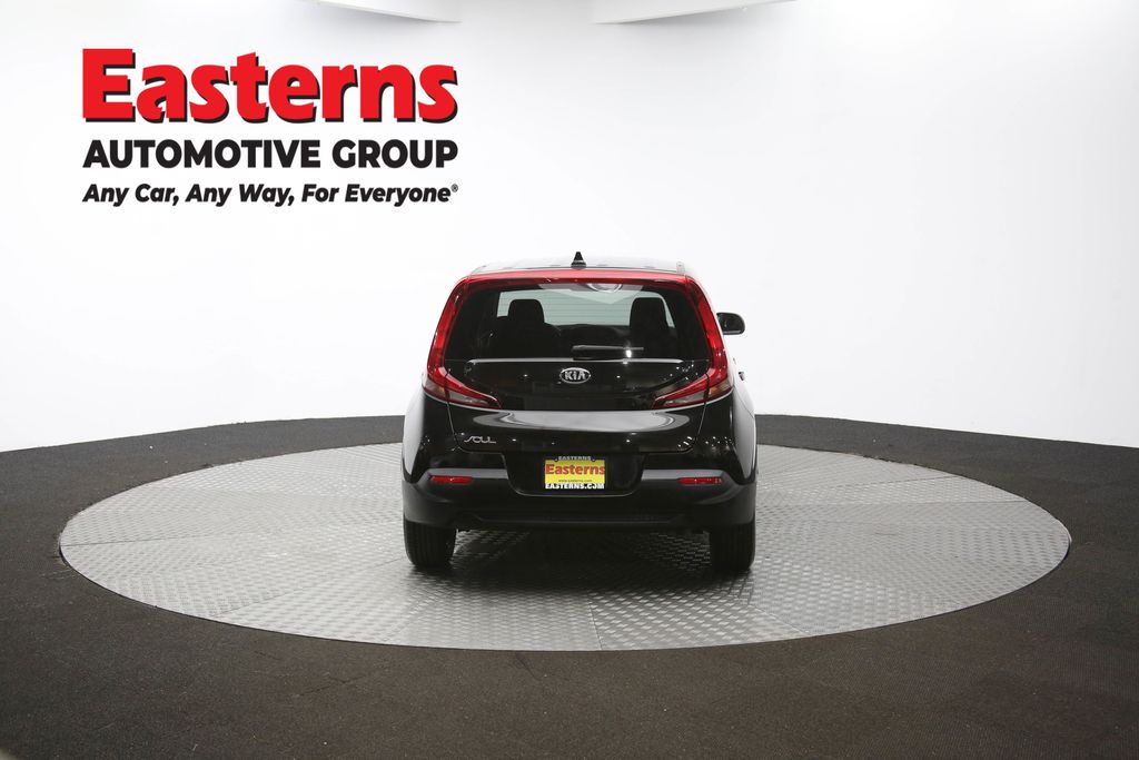 Vehicle image 27 of 60