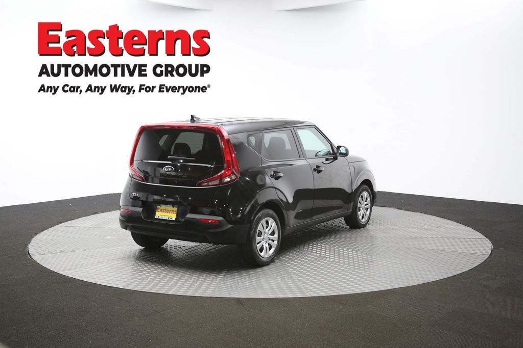 Vehicle image 21 of 60