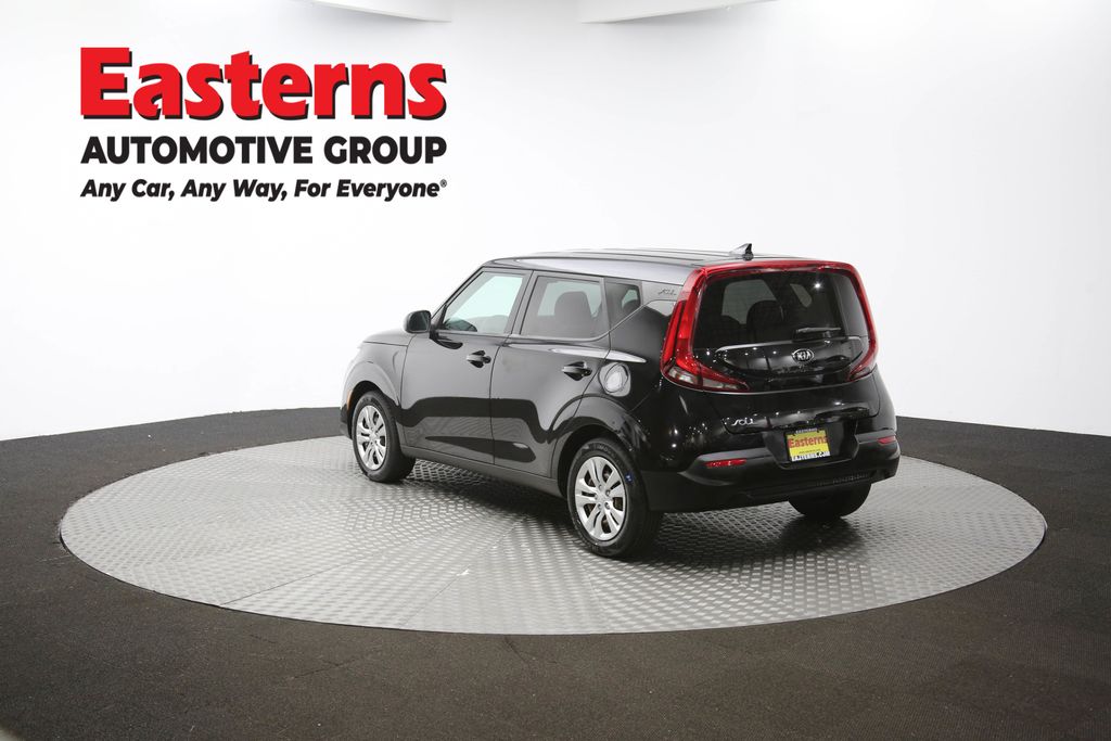 Vehicle image 32 of 60
