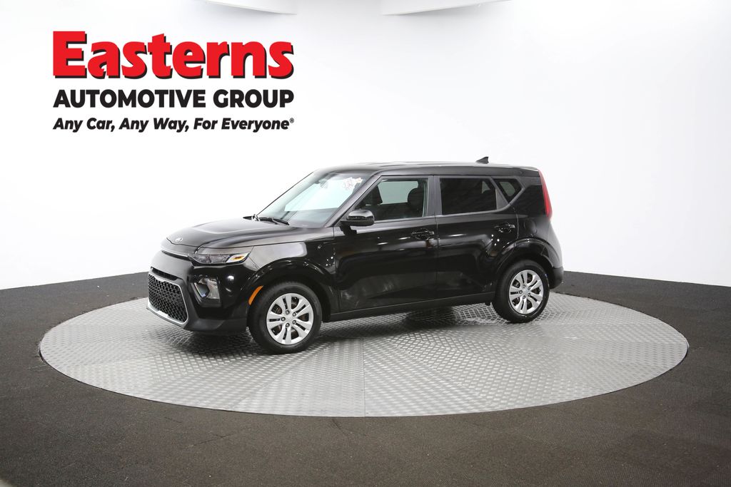 Vehicle image 4 of 60
