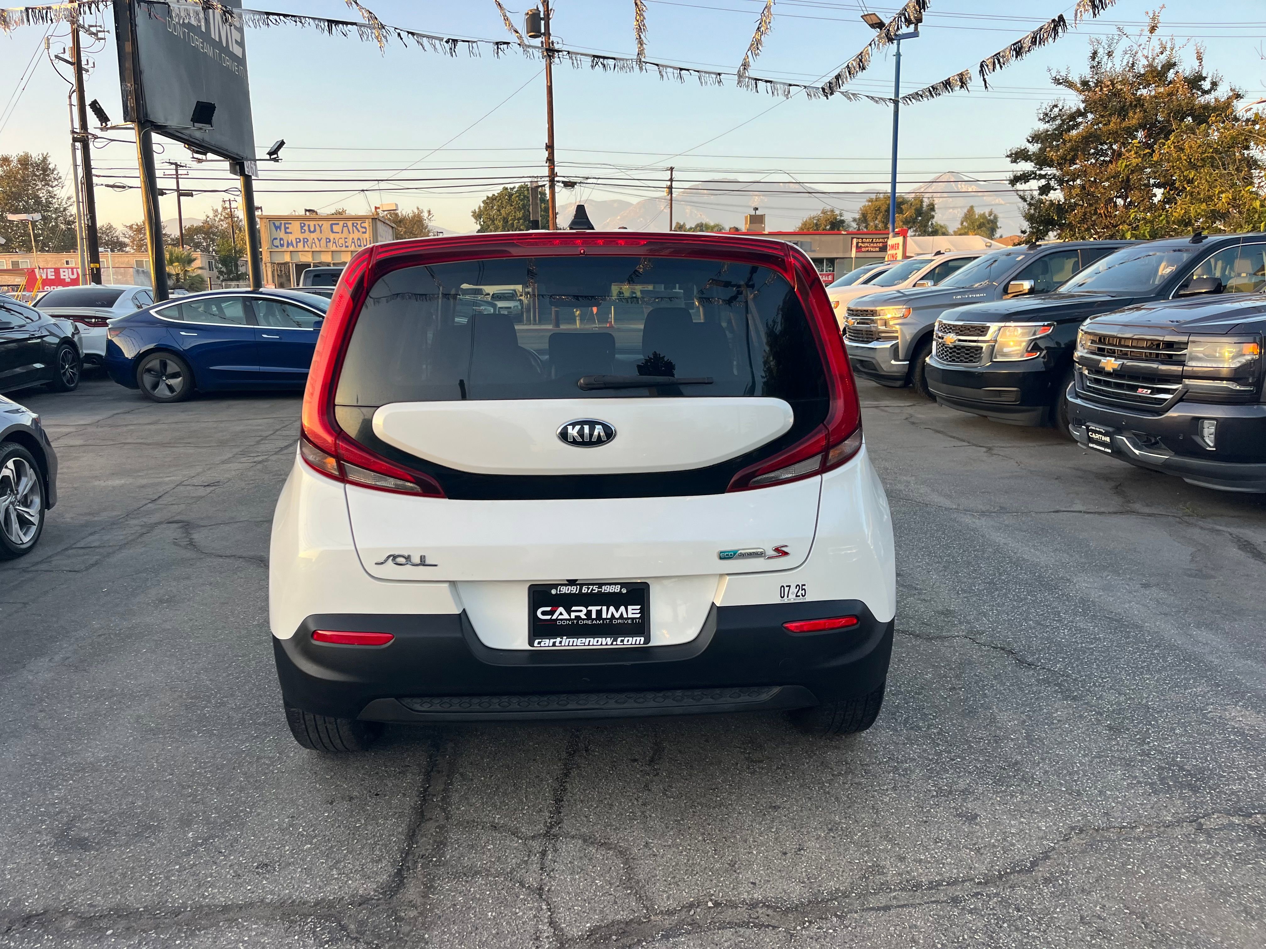 Vehicle image 18 of 59