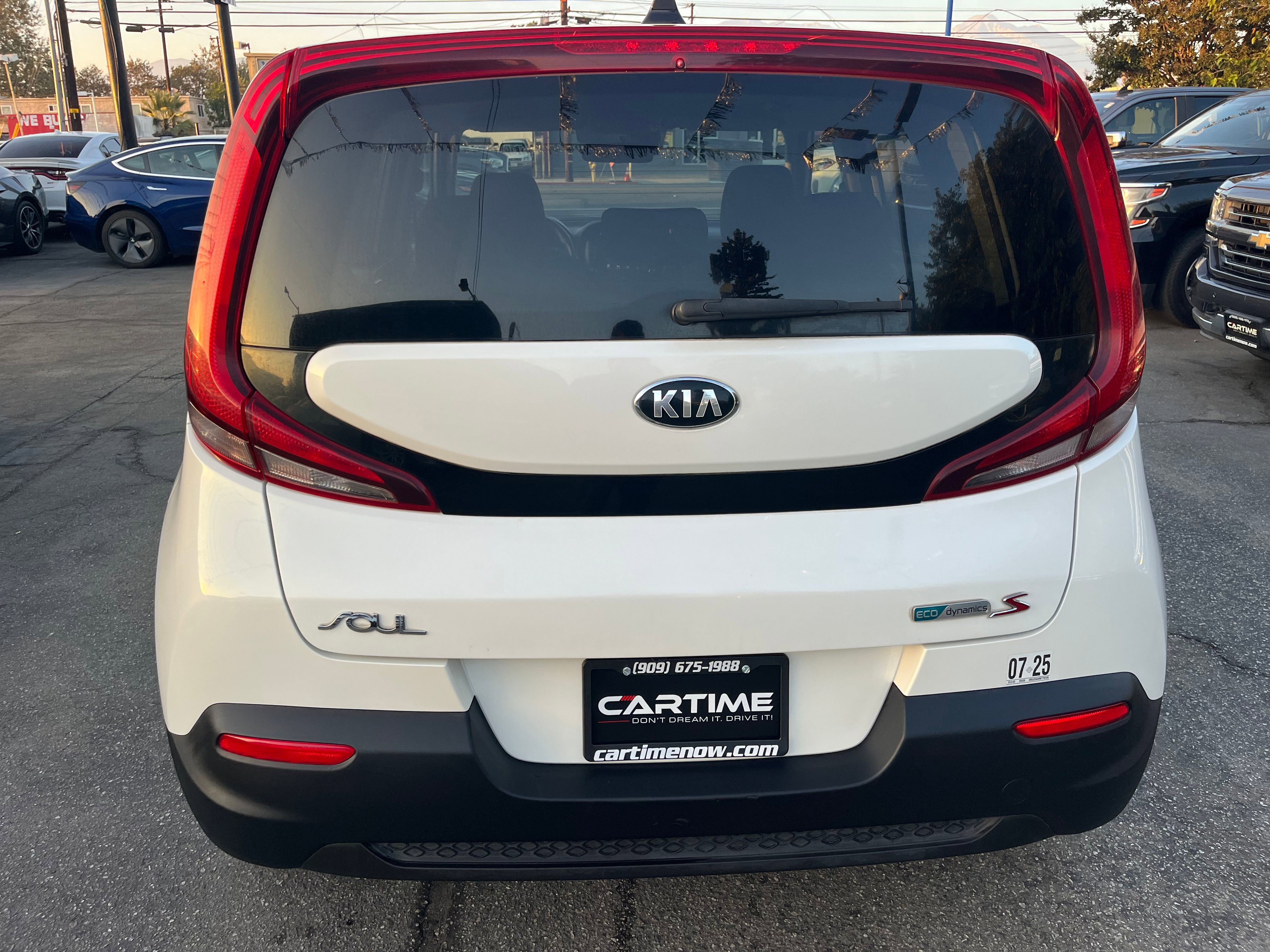 Vehicle image 17 of 59