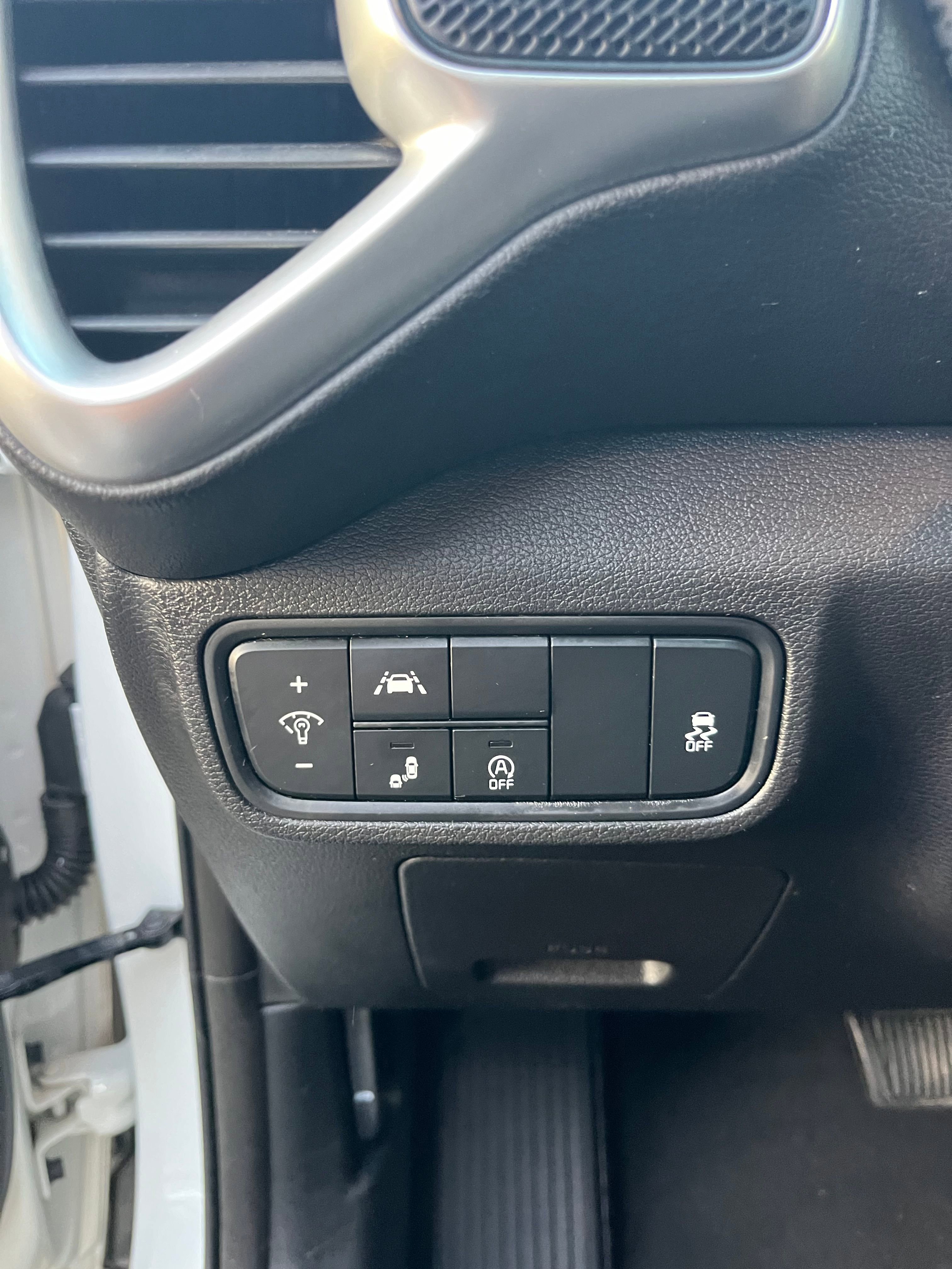 Vehicle image 36 of 59