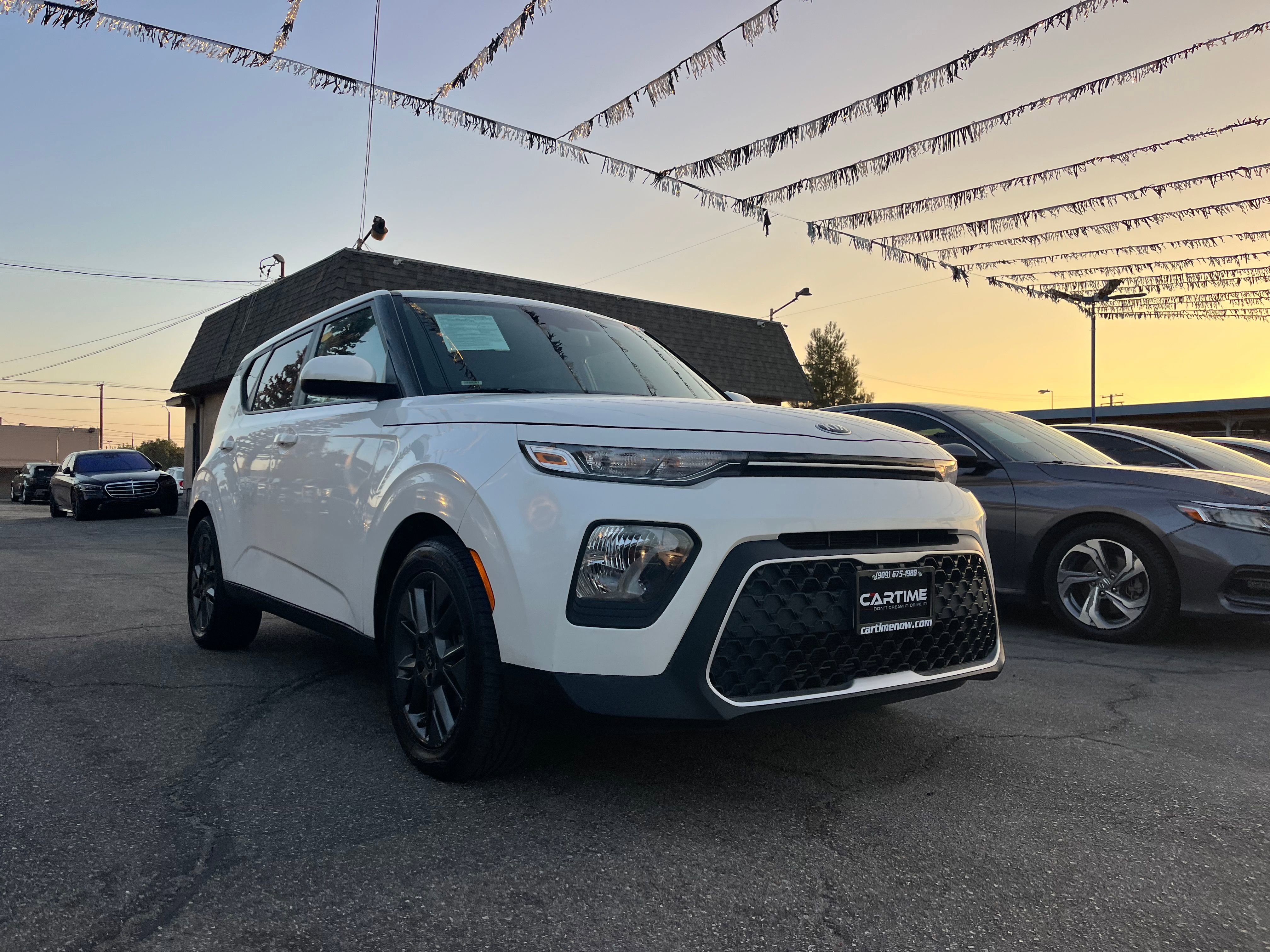 Vehicle image 9 of 59