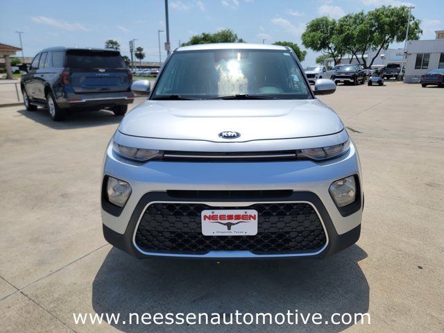 Vehicle image 4 of 37