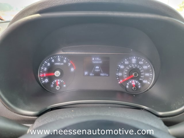 Vehicle image 23 of 37