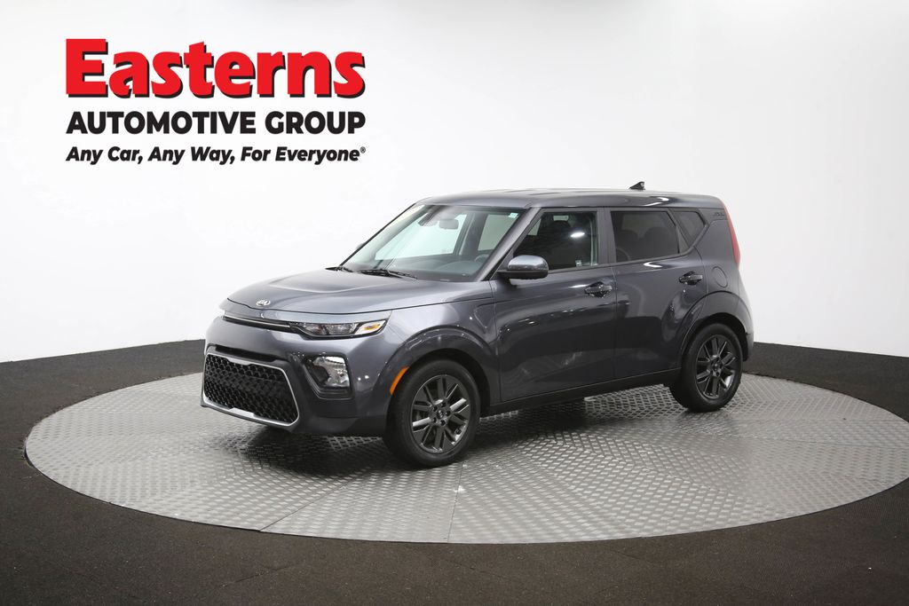2021 Kia Soul S Image 2 of 62