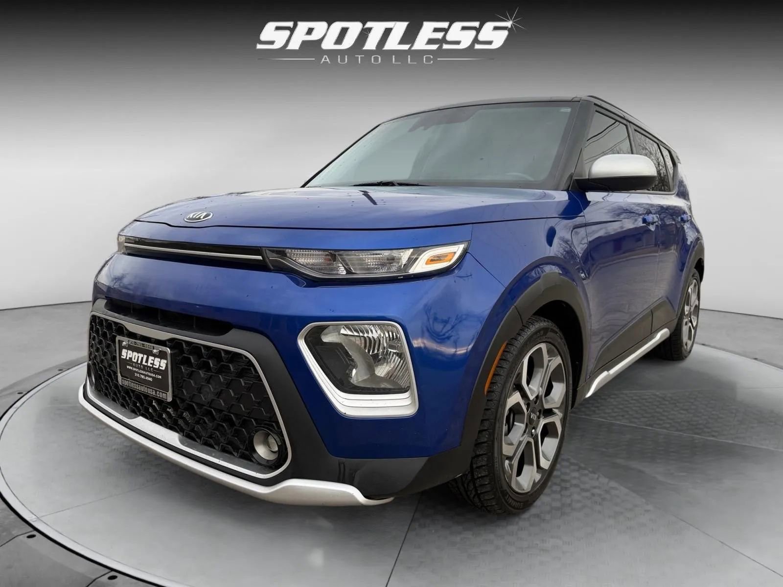 2021 Kia Soul X-Line Image 2 of 27