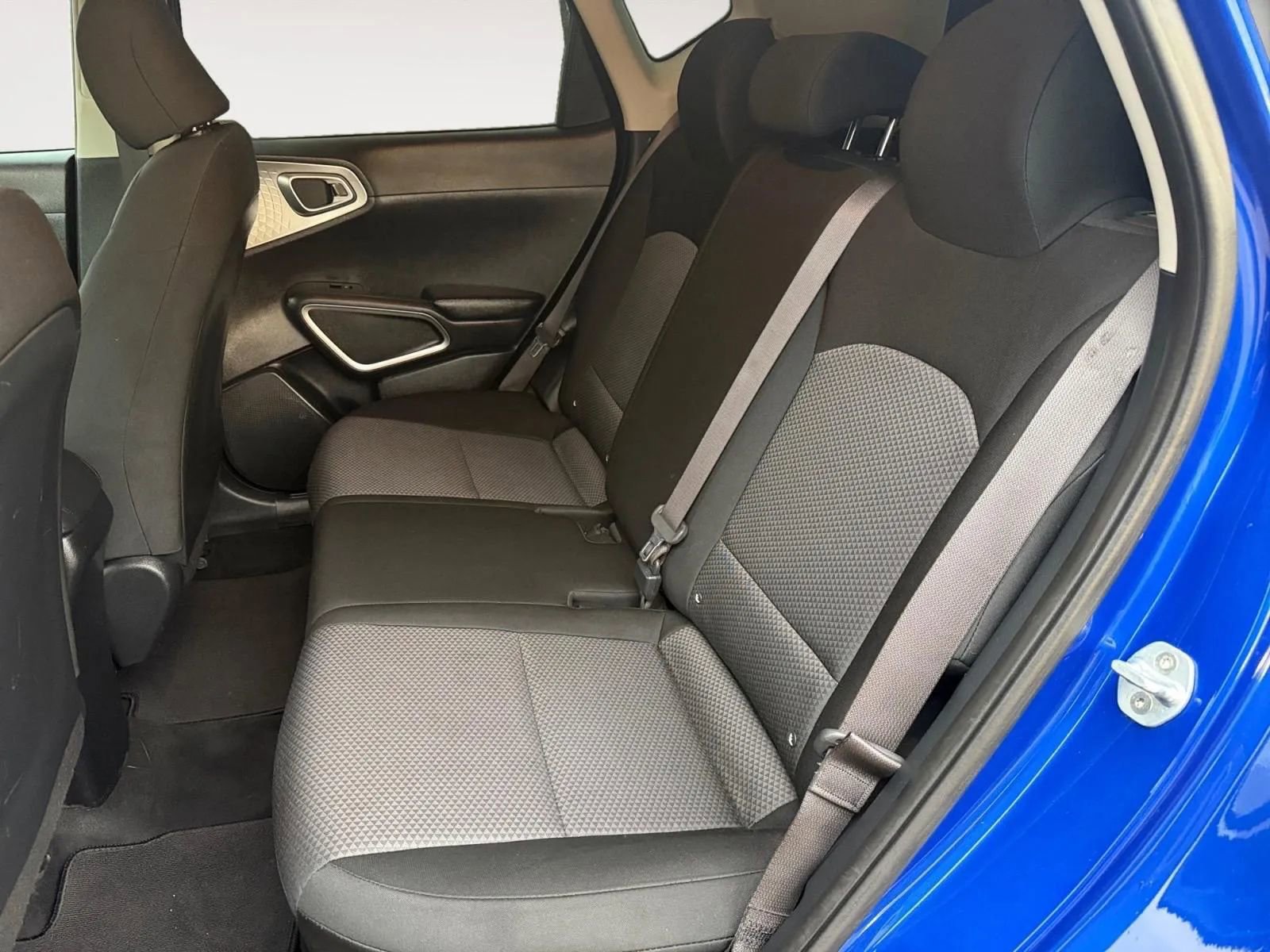 2021 Kia Soul X-Line Image 17 of 27