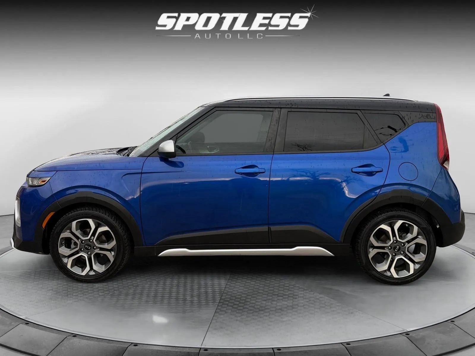 2021 Kia Soul X-Line Image 10 of 27