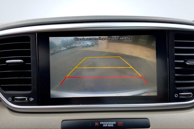 2021 Kia Sportage LX Image 18 of 35