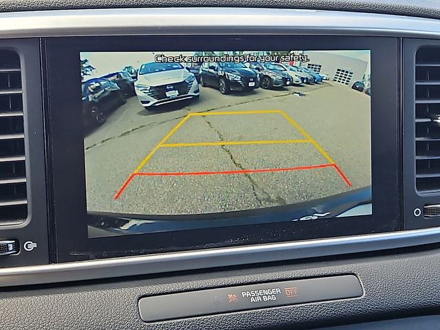 Vehicle image 16 of 30