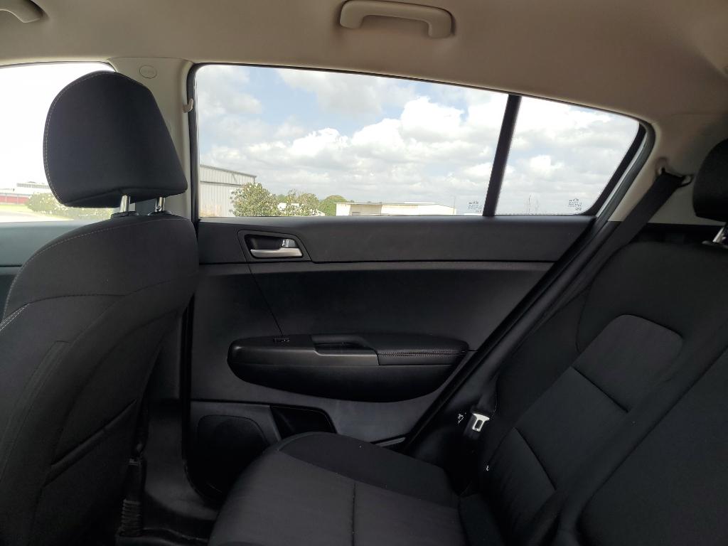 Vehicle image 13 of 14