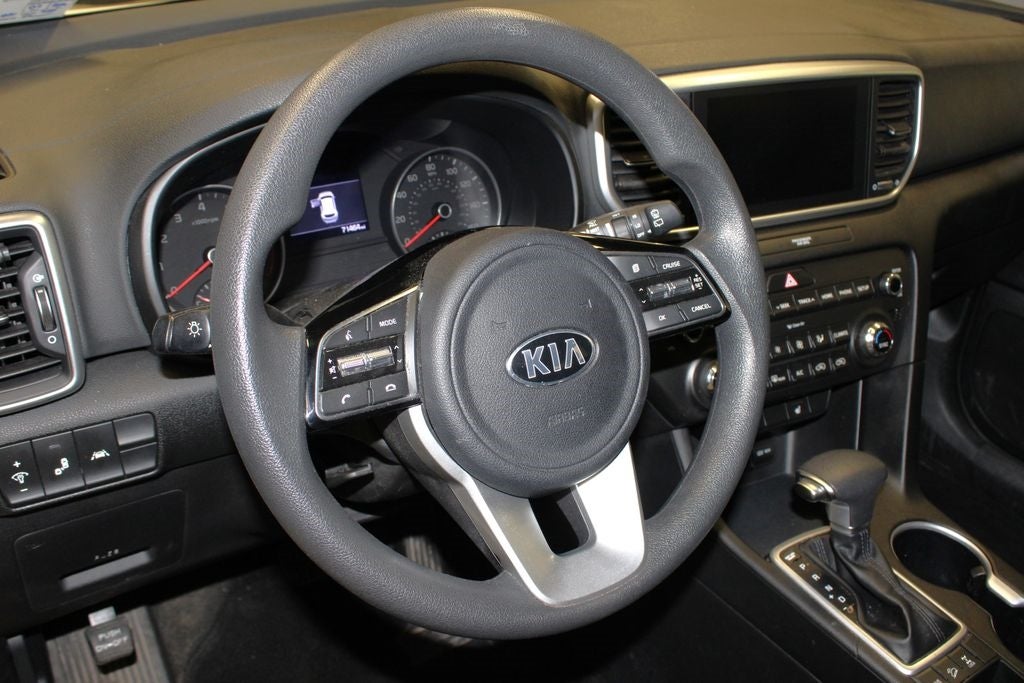 Vehicle image 17 of 58