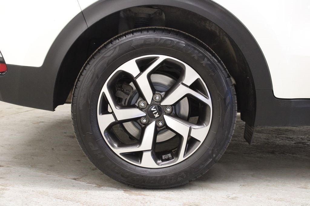 Vehicle image 45 of 58