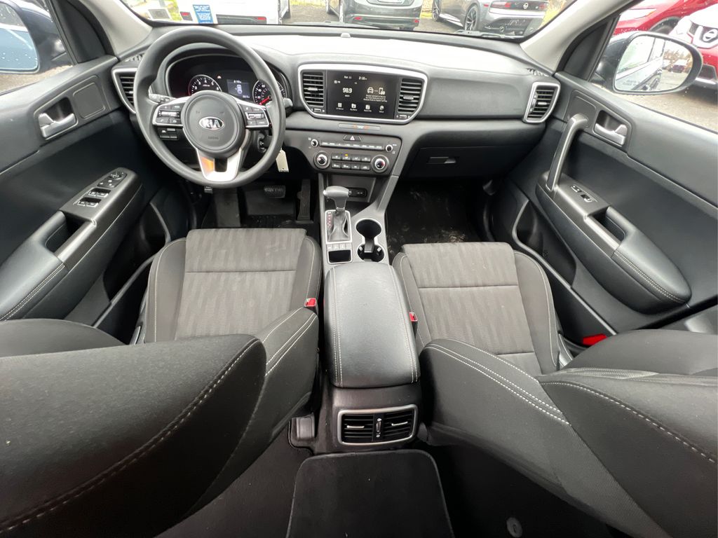 Vehicle image 19 of 36