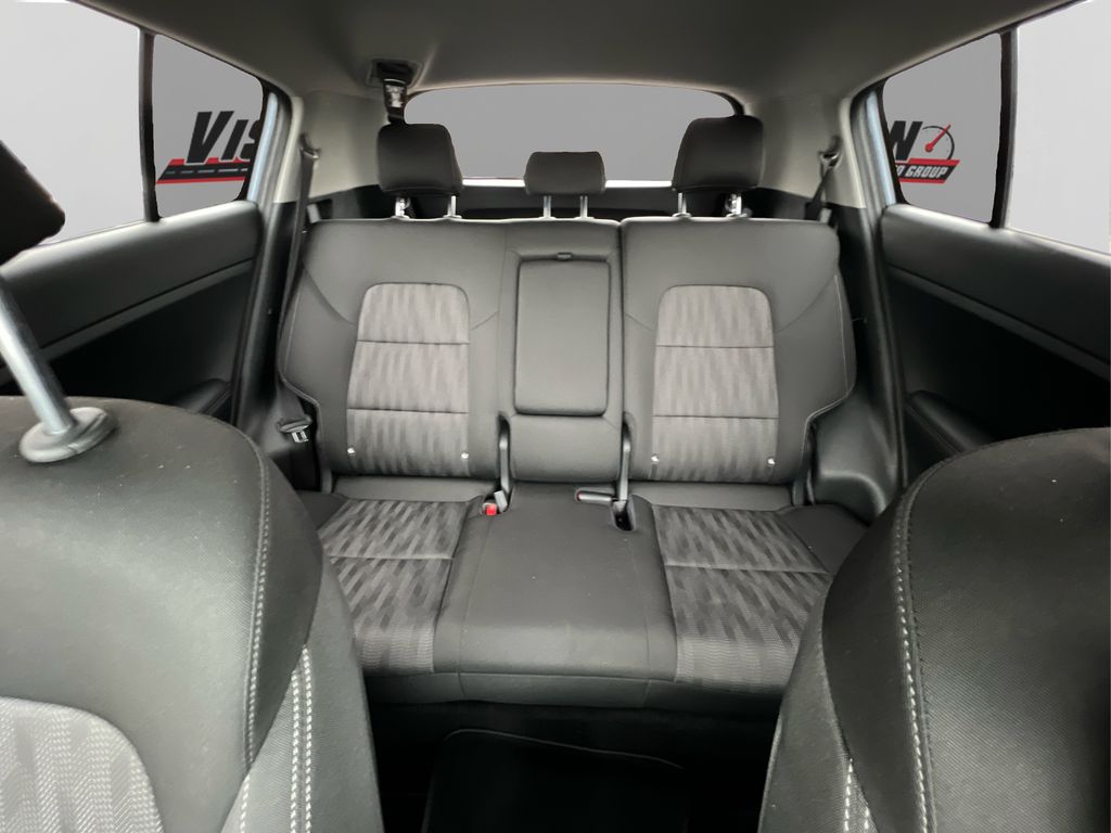 Vehicle image 17 of 36