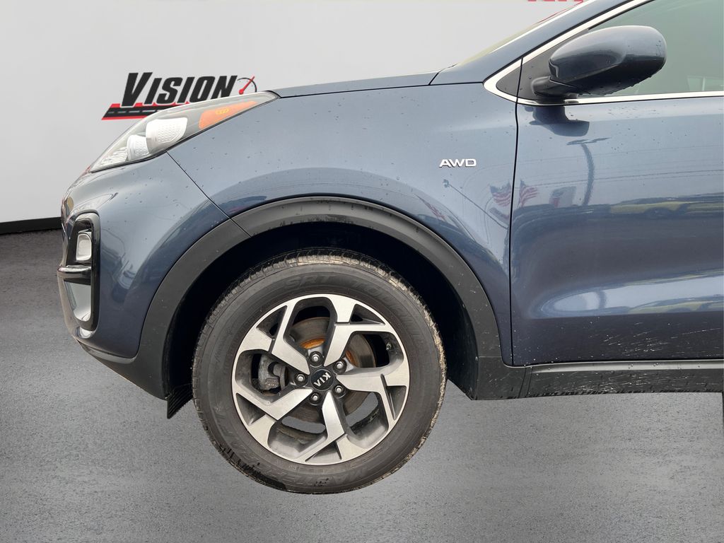 Vehicle image 12 of 36