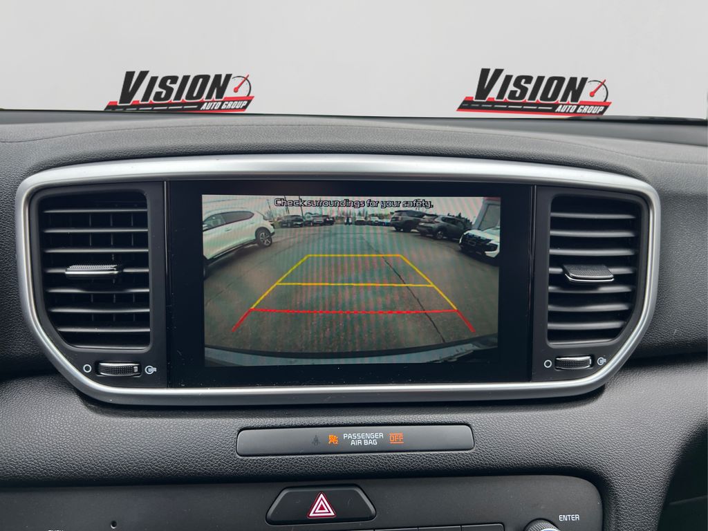 Vehicle image 27 of 36
