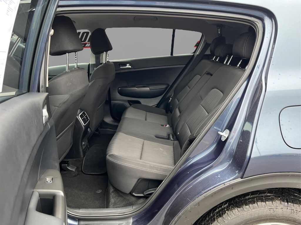Vehicle image 10 of 36