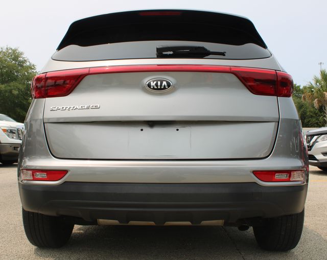Vehicle image 7 of 22