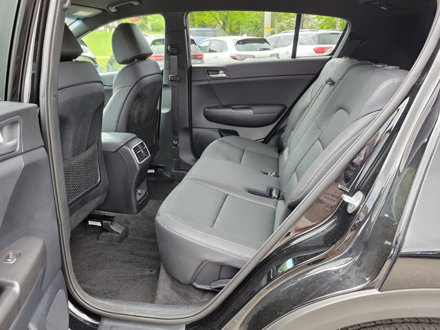 Vehicle image 10 of 30