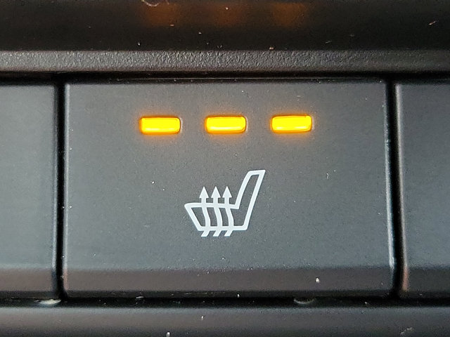 Vehicle image 22 of 30