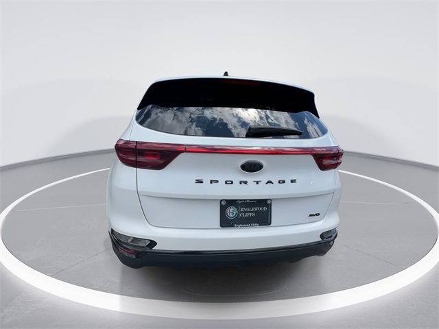 Vehicle image 7 of 25