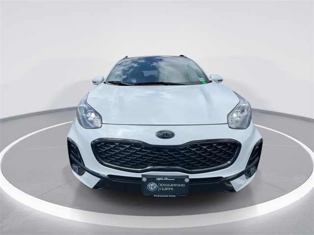 Vehicle image 2 of 25