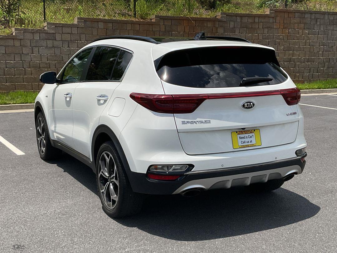 Vehicle image 7 of 24