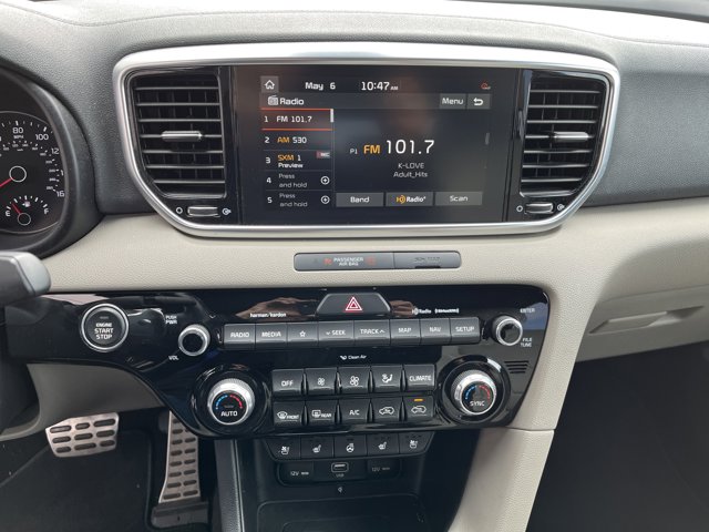 Vehicle image 28 of 52