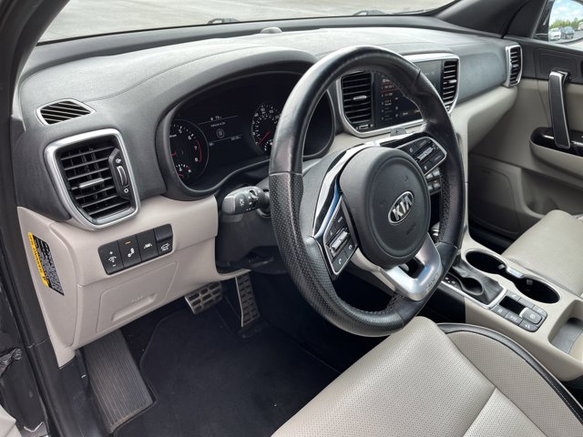 Vehicle image 9 of 52