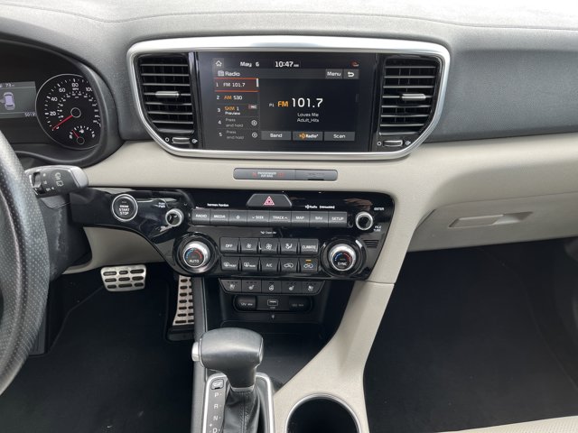 Vehicle image 14 of 52