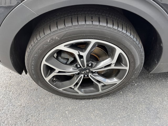 Vehicle image 48 of 52