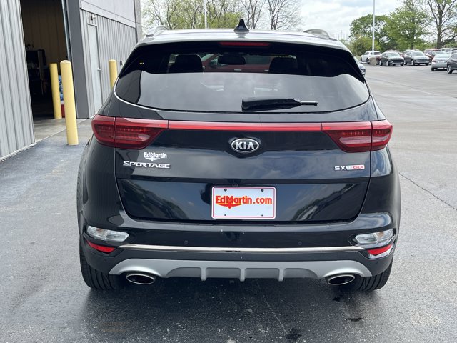 Vehicle image 4 of 52