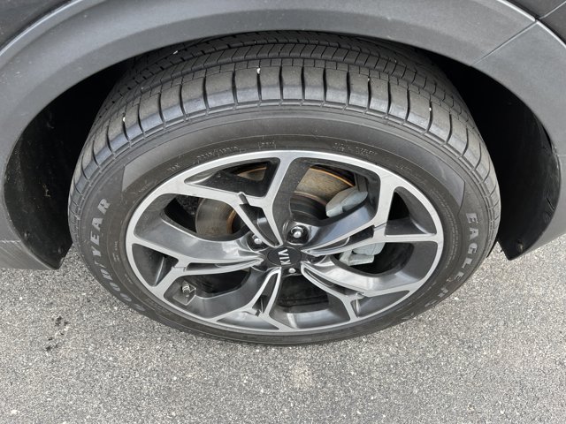 Vehicle image 49 of 52