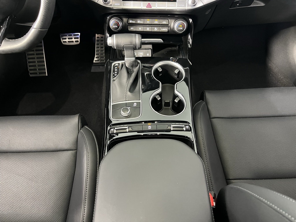 2021 Kia Stinger GT-Line Image 26 of 38