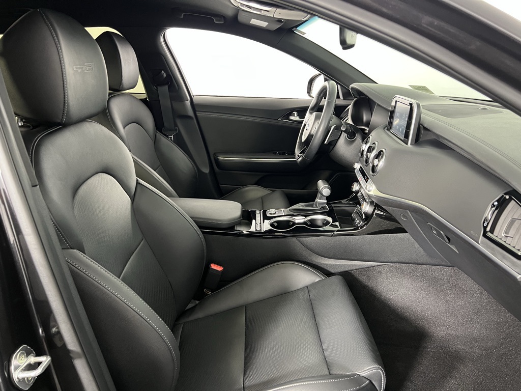 2021 Kia Stinger GT-Line Image 16 of 38
