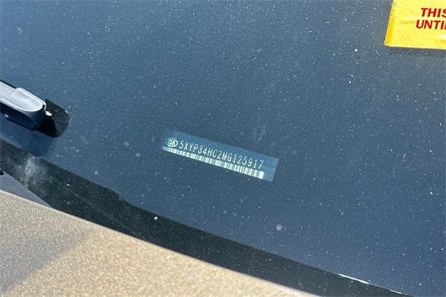 Vehicle image 3 of 3