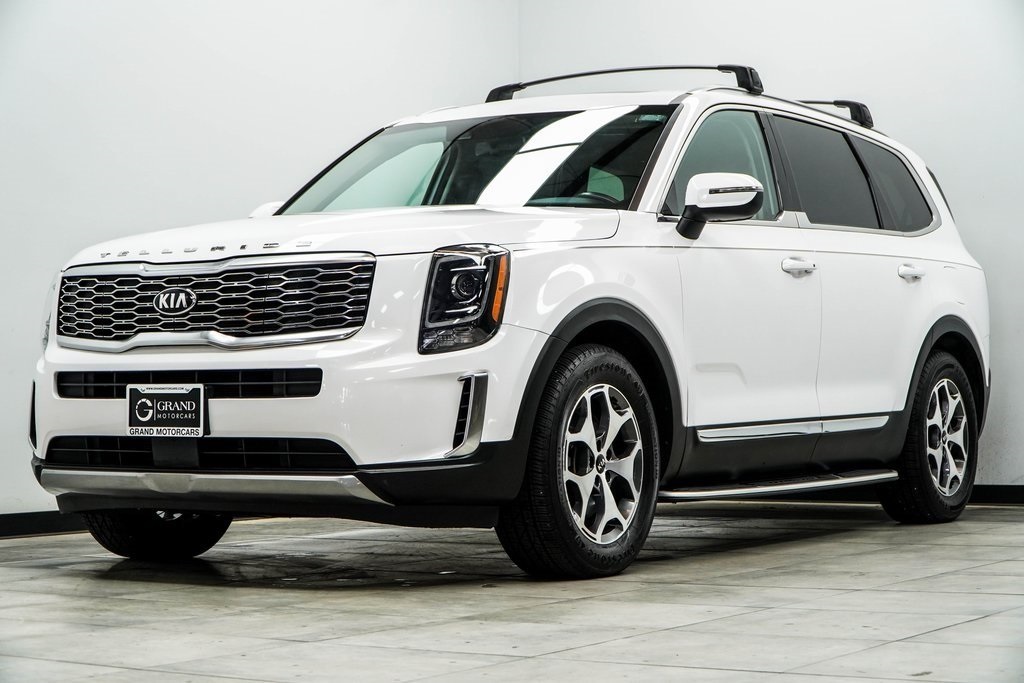 Vehicle image 1 of 44