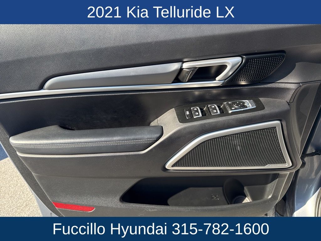 Vehicle image 9 of 20