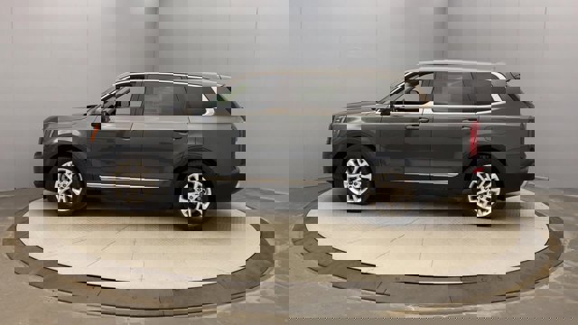Vehicle image 9 of 27