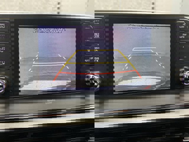 Vehicle image 18 of 27