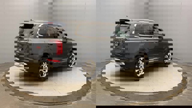 Vehicle image 6 of 27