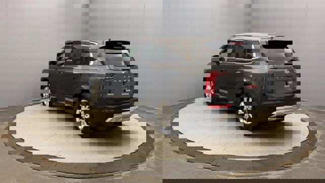 Vehicle image 8 of 27